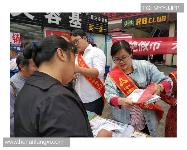 黄宇军撞脸足球球星引热议 网友纷纷表示难辨真伪